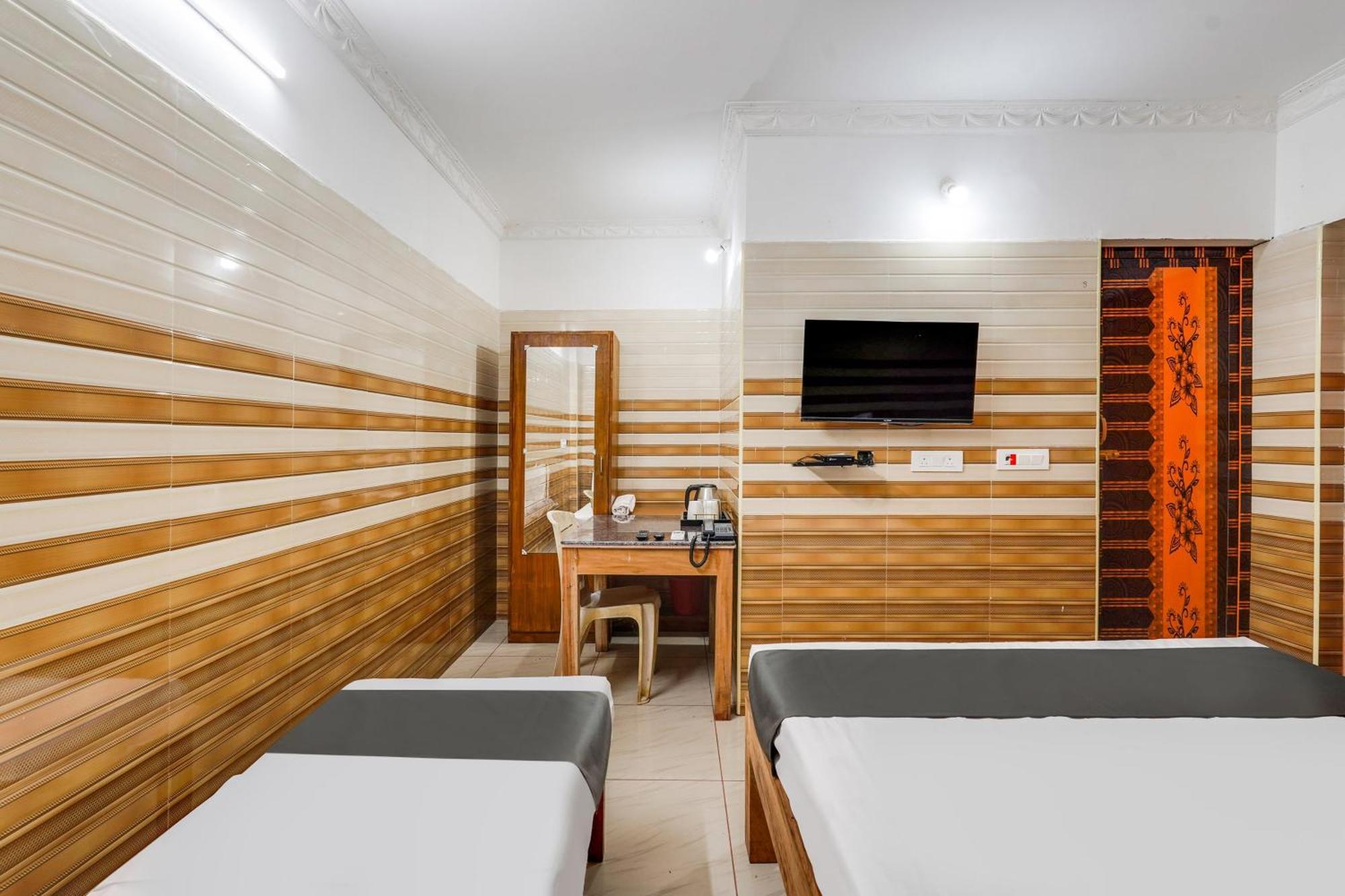 Super Hotel O Sharmila Guest House Kottakuppam Екстериор снимка